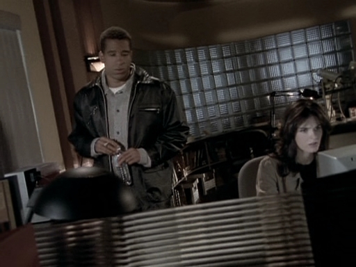 Charmed-Online-dot-NL-BaywatchNights2x17-1214.jpg