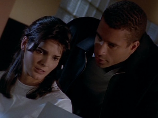 Charmed-Online-dot-NL-BaywatchNights2x19-1572.jpg