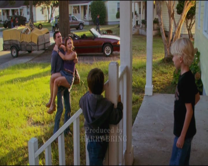 Charmed-Online_dot_net-ArmyWives1x01-1x04-0137.jpg