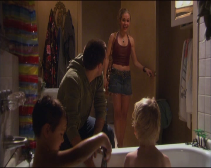 Charmed-Online_dot_net-ArmyWives1x01-1x04-2544.jpg