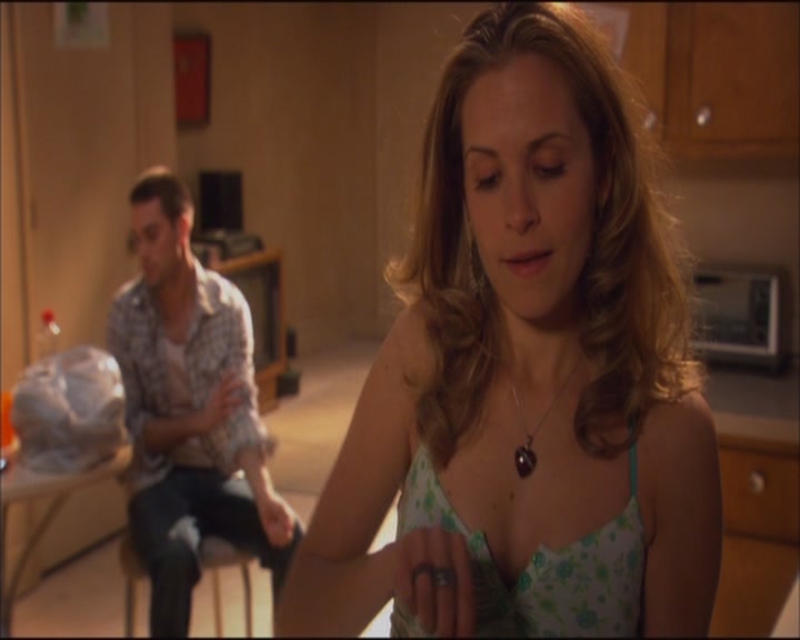 Charmed-Online_dot_net-ArmyWives1x01-1x04-3097.jpg