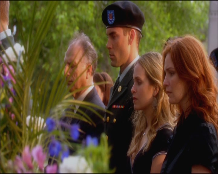 Charmed-Online_dot_net-ArmyWives1x05-1x09-2209.jpg