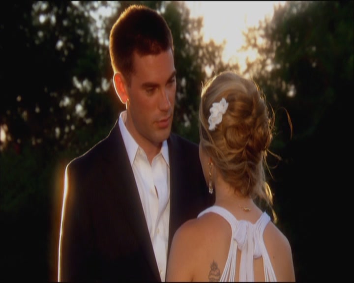 Charmed-Online_dot_net-ArmyWives1x10-1x13-6060.jpg