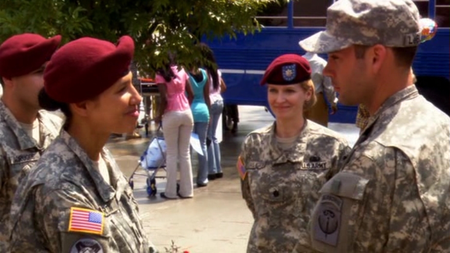 Charmed-Online-dot-nl_ArmyWives2x05-0170.jpg