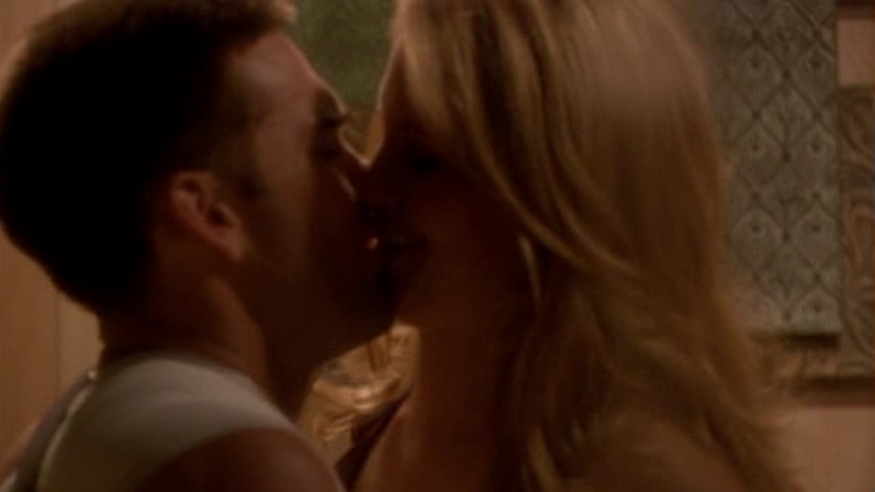 Charmed-Online-dot-nl_ArmyWives2x05-1386.jpg