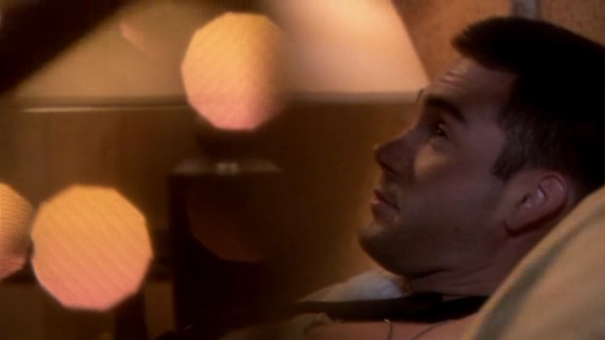Charmed-Online-dot-nl_ArmyWives2x05-1408.jpg