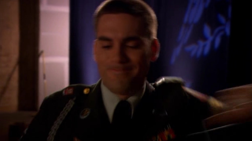 Charmed-Online-dot-nl_ArmyWives2x06-2198.jpg
