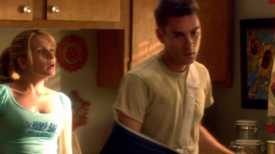 Charmed-Online-dot-nl_ArmyWives2x06-0087.jpg