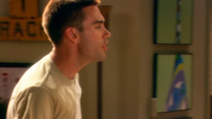 Charmed-Online-dot-nl_ArmyWives2x06-0138.jpg