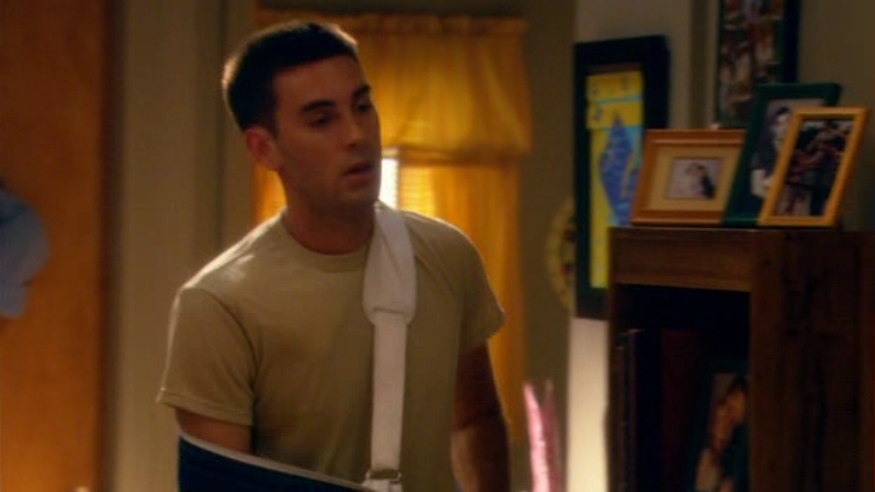 Charmed-Online-dot-nl_ArmyWives2x06-0157.jpg