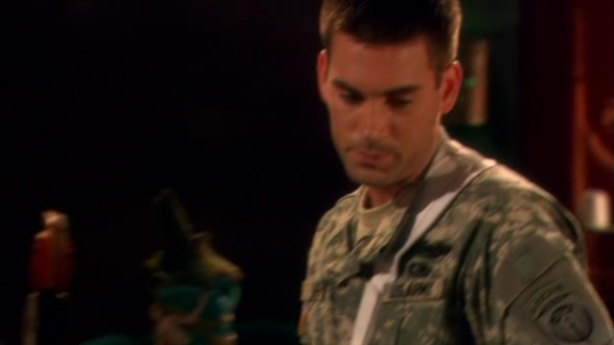 Charmed-Online-dot-nl_ArmyWives2x06-0920.jpg