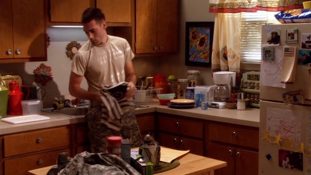 Charmed-Online-dot-nl-ArmyWives2x19-1398.jpg