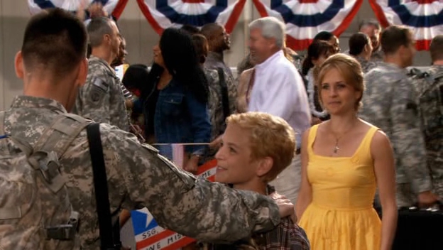 Charmed-Online-dot-net_ArmyWives-5x09-1170.jpg