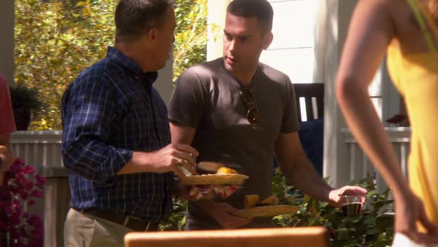 Charmed-Online-dot-net_ArmyWives-5x11-0910.jpg