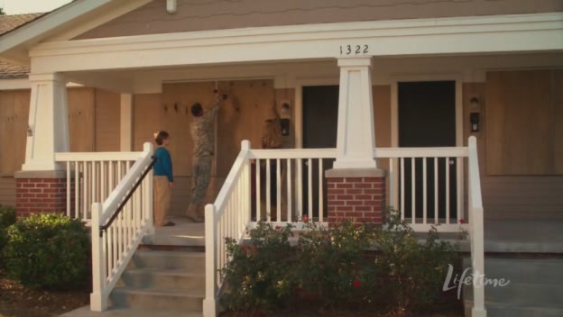 Charmed-Online-dot-net_ArmyWives6x01-1301.jpg