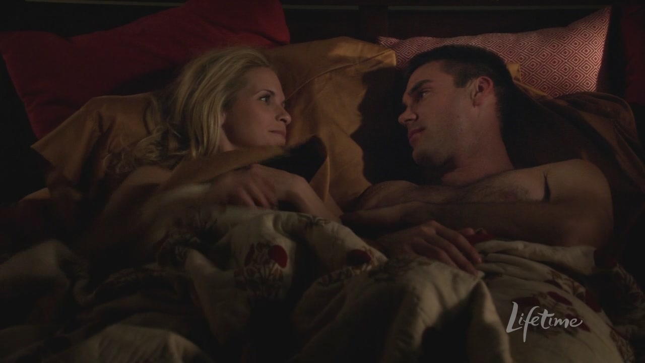 Charmed-Online_dot_net-ArmyWives6x05TrueColors0702.jpg
