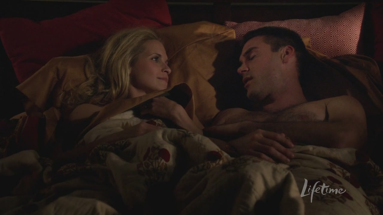 Charmed-Online_dot_net-ArmyWives6x05TrueColors0703.jpg
