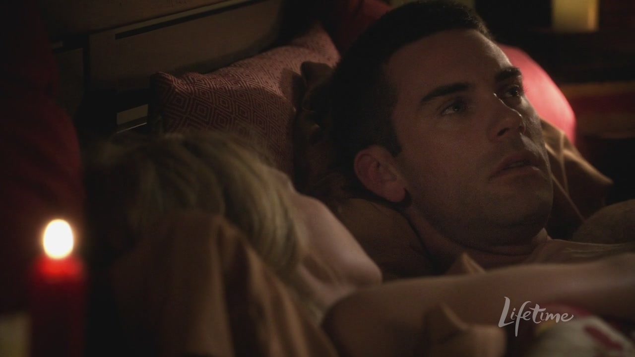 Charmed-Online_dot_net-ArmyWives6x05TrueColors0721.jpg