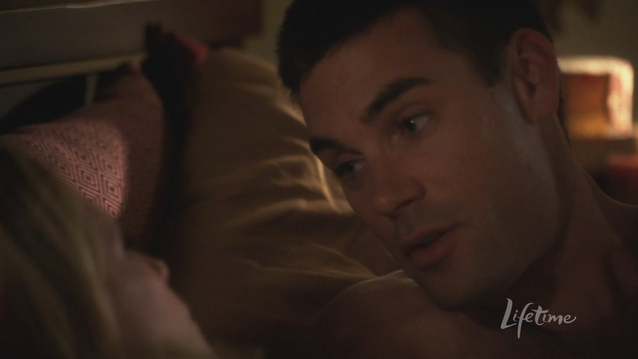 Charmed-Online_dot_net-ArmyWives6x05TrueColors0729.jpg