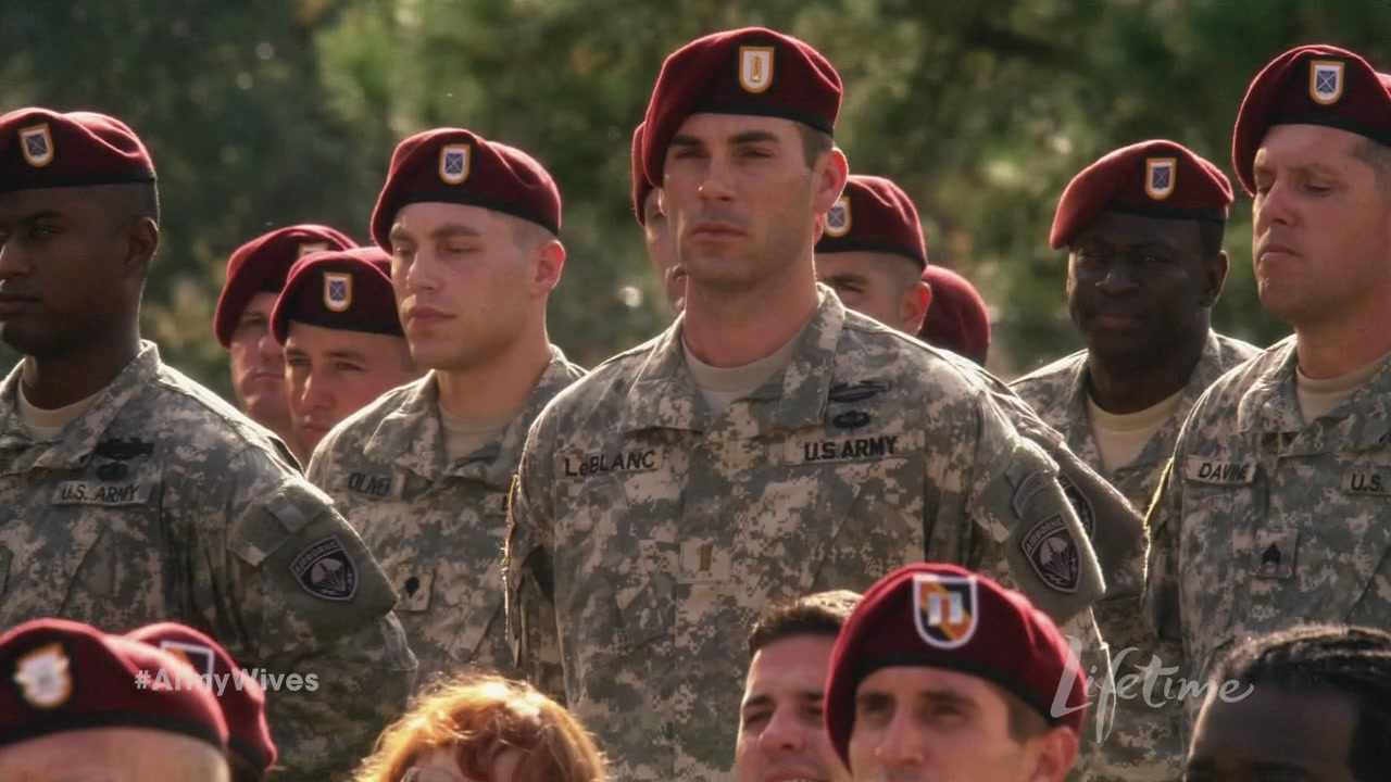 Charmed-Online_dot_net-ArmyWives6x05TrueColors2316.jpg