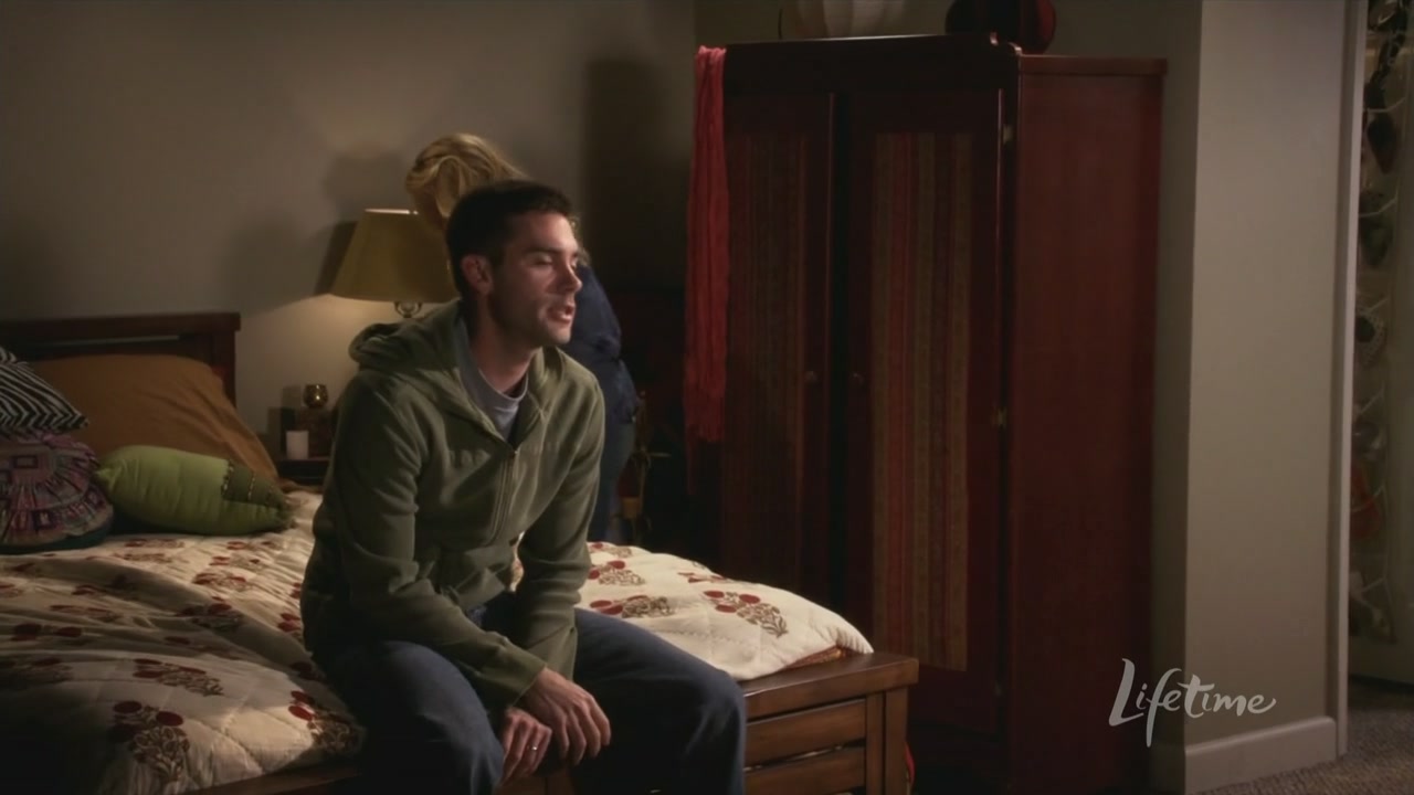 Charmed-Online_dot_net-ArmyWives6x06Viral0574.jpg