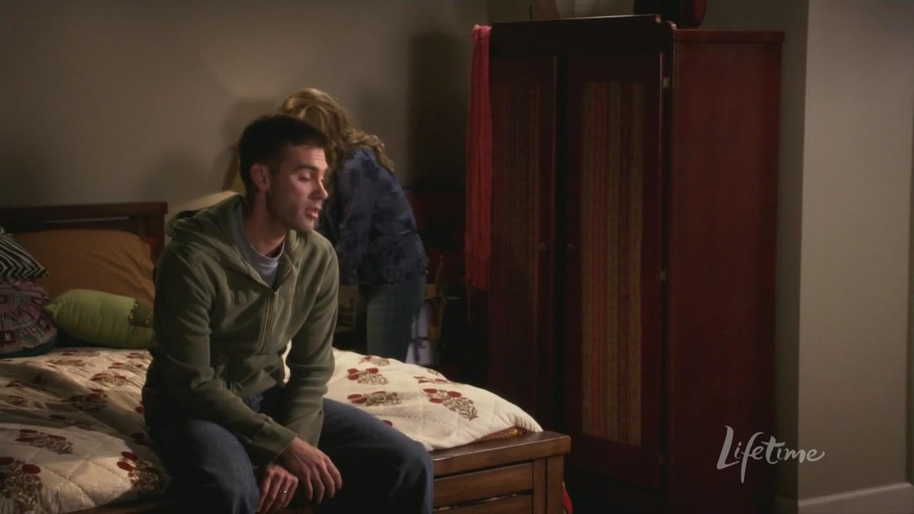 Charmed-Online_dot_net-ArmyWives6x06Viral0576.jpg