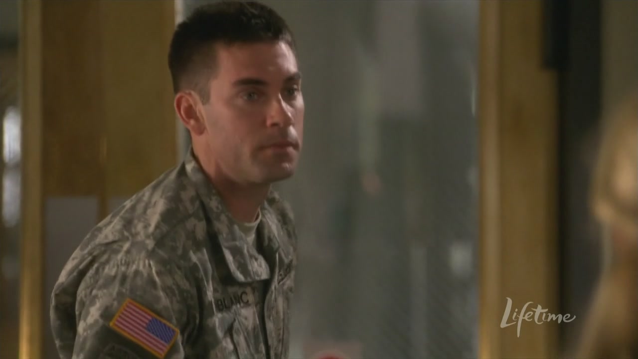 Charmed-Online_dot_net-ArmyWives6x06Viral1731.jpg