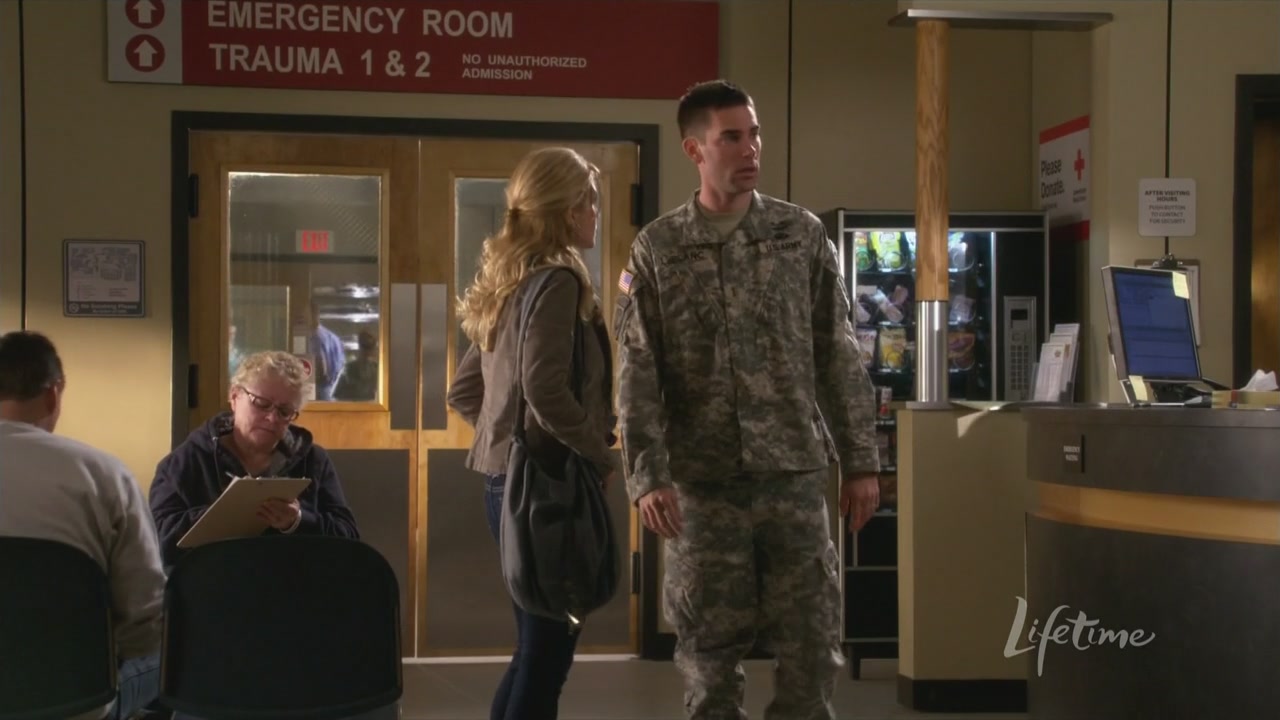 Charmed-Online_dot_net-ArmyWives6x06Viral1741.jpg