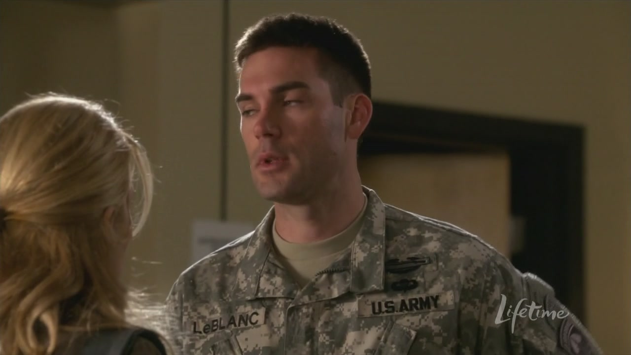 Charmed-Online_dot_net-ArmyWives6x06Viral1744.jpg