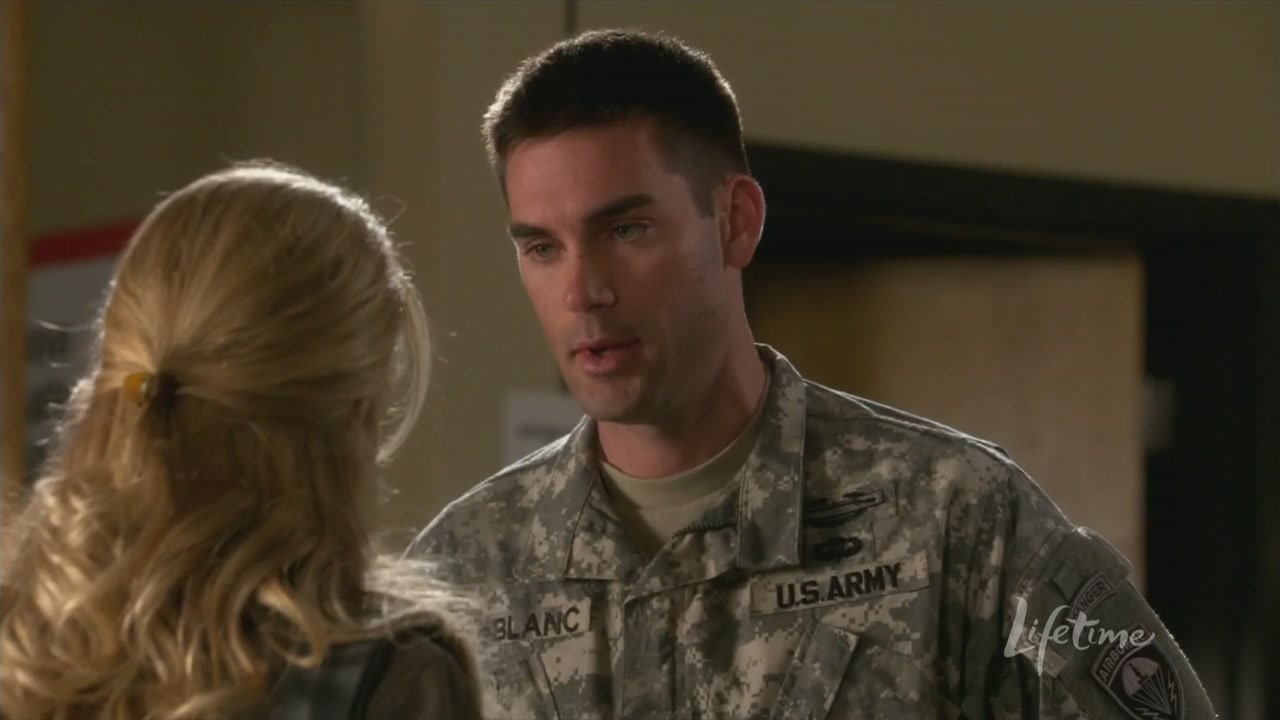 Charmed-Online_dot_net-ArmyWives6x06Viral1750.jpg