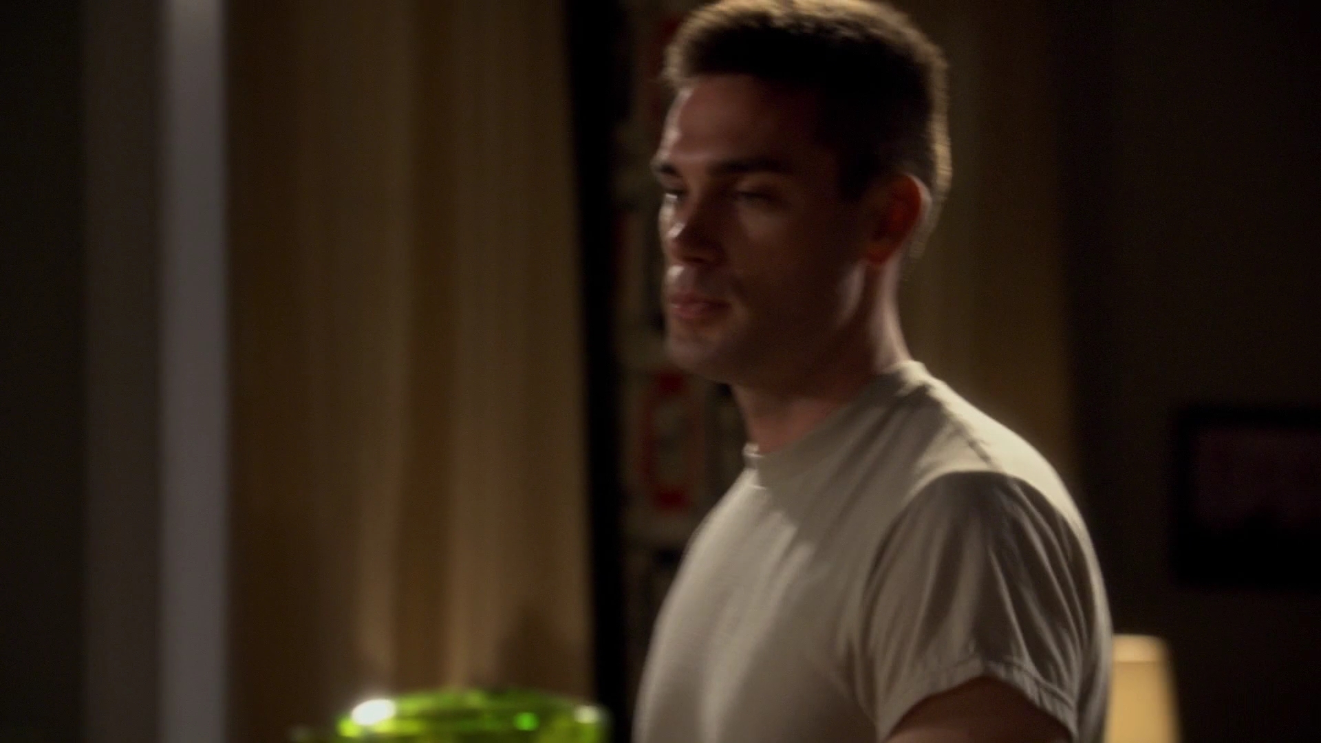 Charmed-Online-dot-nl_ArmyWives6x11-0916.jpg