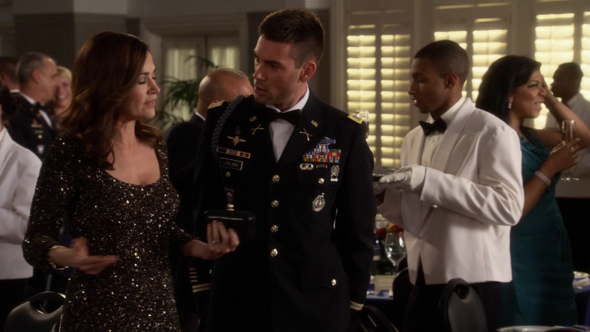 Charmed-Online-dot-nl_ArmyWives6x11-2128.jpg