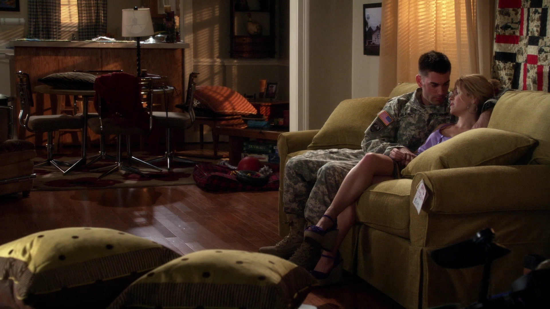 Charmed-Online-dot-nl_ArmyWives6x13-0139.jpg