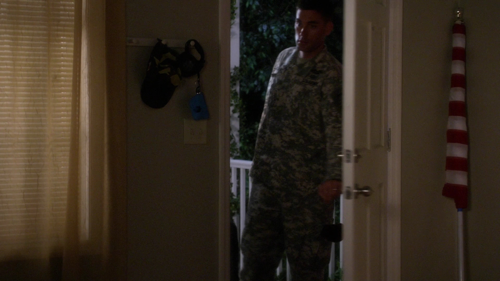 Charmed-Online-dot-nl_ArmyWives6x15-2366.jpg