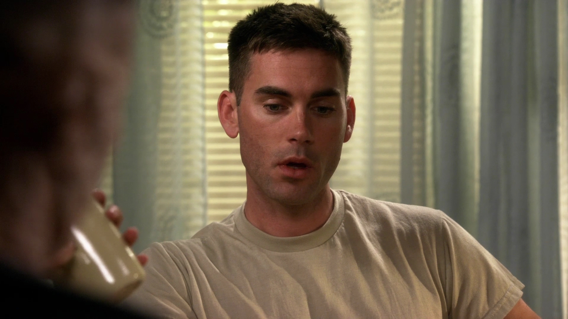 Charmed-Online-dot-nl_ArmyWives6x16-0137.jpg