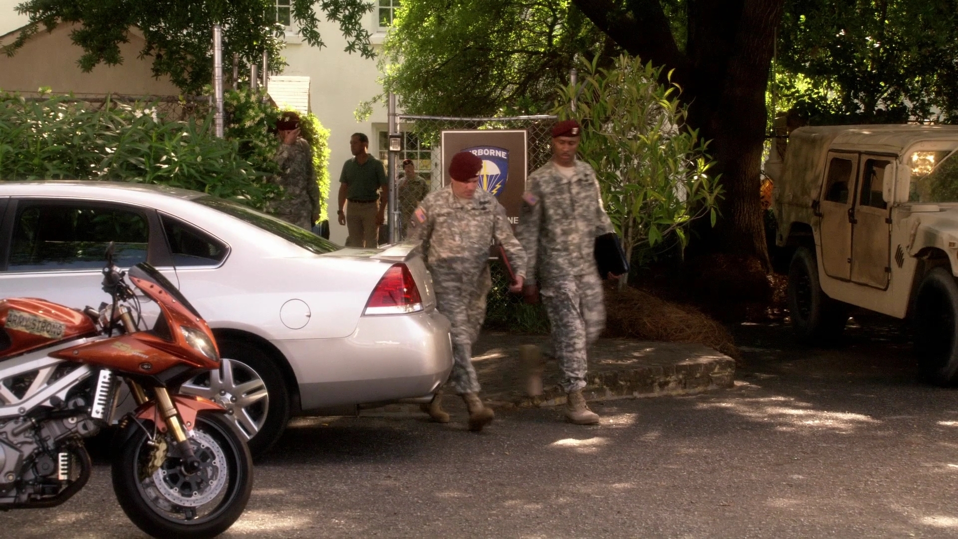 Charmed-Online-dot-nl_ArmyWives6x18-2074.jpg