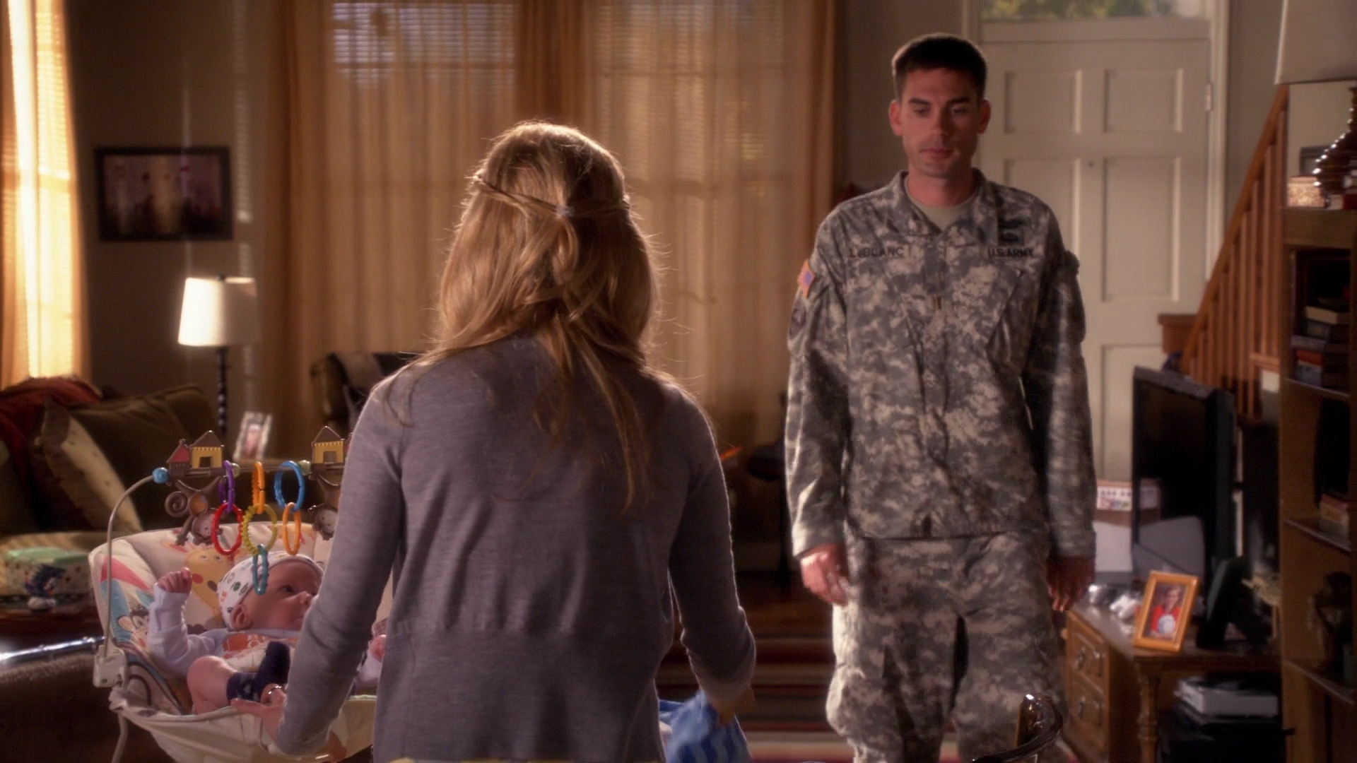 Charmed-Online-dot-nl_ArmyWives6x21-0485.jpg