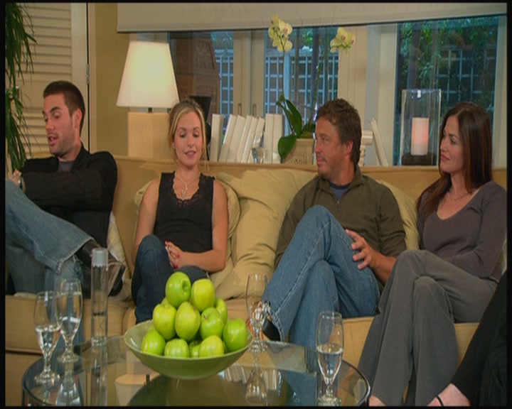 Charmed-Online_dot_net-ArmyWives-HaveAtItWithTheArmyWives0681.jpg