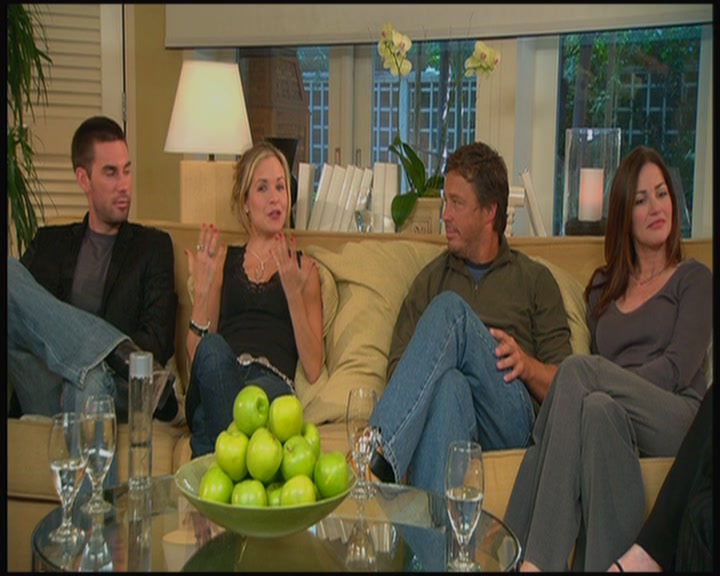 Charmed-Online_dot_net-ArmyWives-HaveAtItWithTheArmyWives0684.jpg