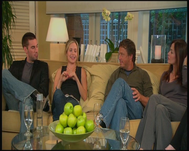 Charmed-Online_dot_net-ArmyWives-HaveAtItWithTheArmyWives0693.jpg