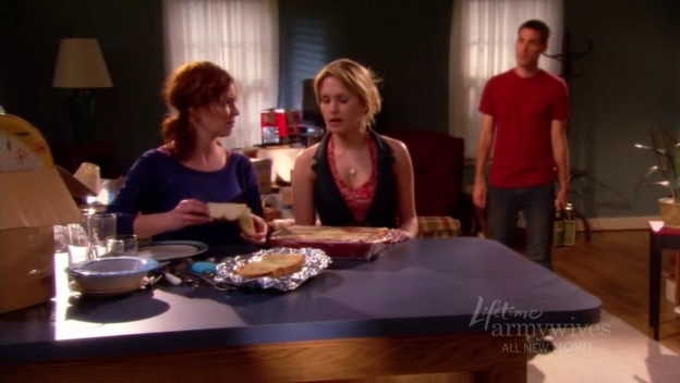 Charmed-Online-dot-nl_ArmyWives3x04-1823.jpg