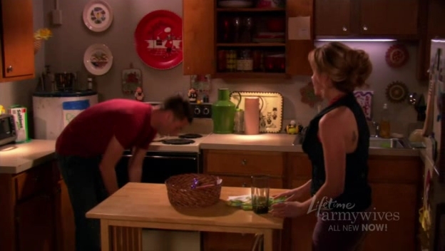 Charmed-Online-dot-nl_ArmyWives3x04-2196.jpg