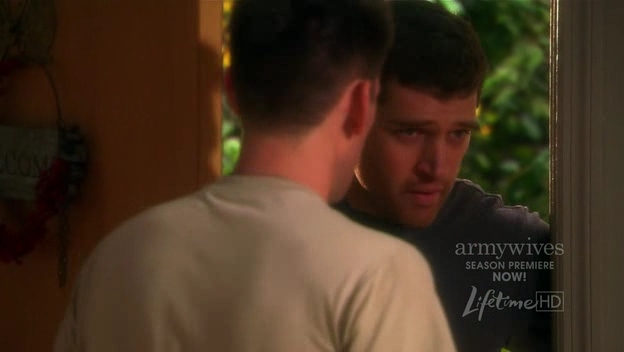 Charmed-Online-dot-nl_ArmyWives4x01-0673.jpg