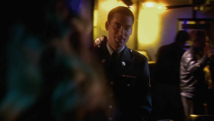 Charmed-Online-dot-net_ArmyWives-7x14AFinalSalute0711.jpg