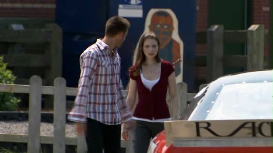 Charmed-Online-dot-net_TheCircuit1002.jpg