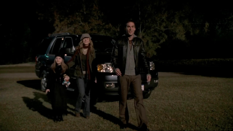 Charmed-Online-dot-net_TheUltimateGift5068.jpg Charmed-Online-dot-net_TheUltimateGift5068.jpg