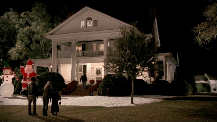 Charmed-Online-dot-net_TheUltimateGift5071.jpg Charmed-Online-dot-net_TheUltimateGift5071.jpg