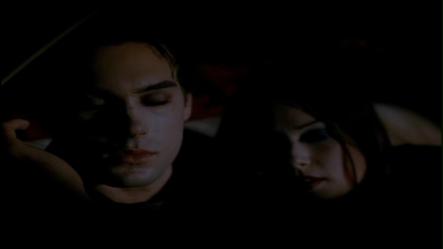 Charmed-Online-dot-net_VampireClan1382.jpg