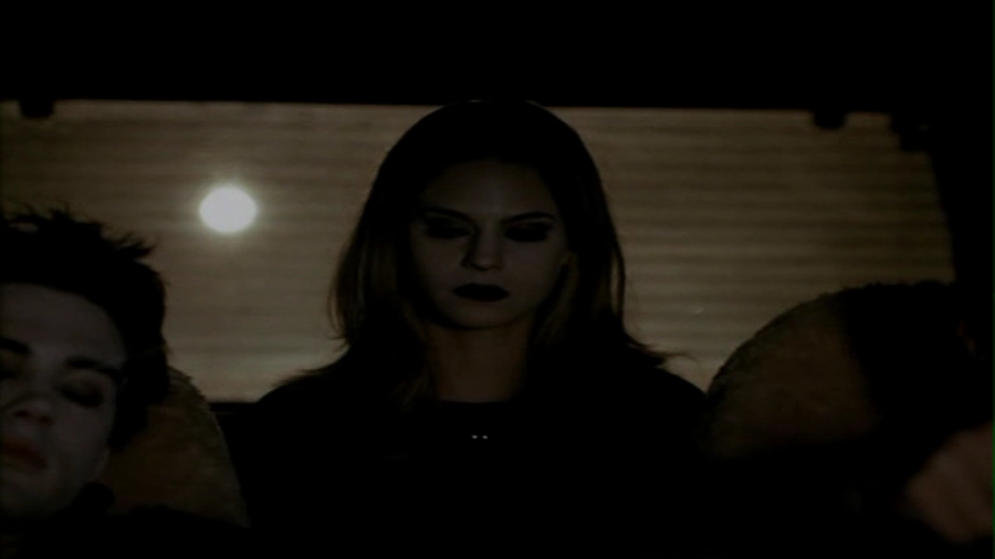 Charmed-Online-dot-net_VampireClan3247.jpg