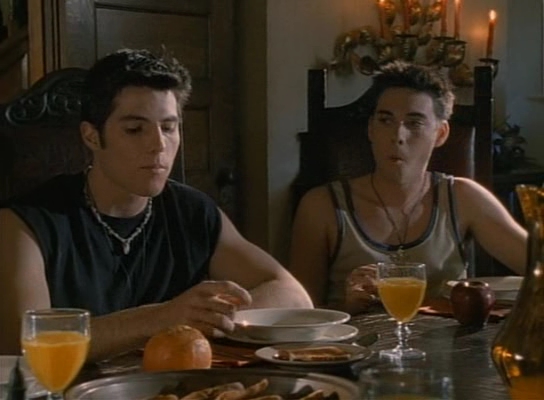 Charmed-Online-nl_VoodooDoll3779.jpg